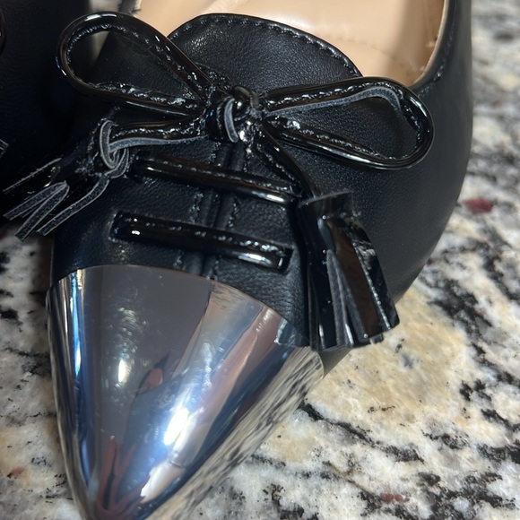 Adrienne Vittadini Chrome Toe Slingback Shoes - Picture 10 of 10